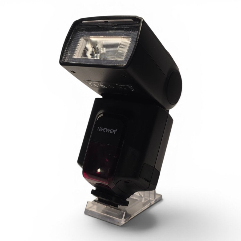 Neewer TT560 Camera Flash Speedlite NIKON | Nette Staat, Flex Ltd., Gebruikt, https://flex.com/contact-us, Nobelstraat 10, 5807 GA Oostrum LB, Limburg, Nederland