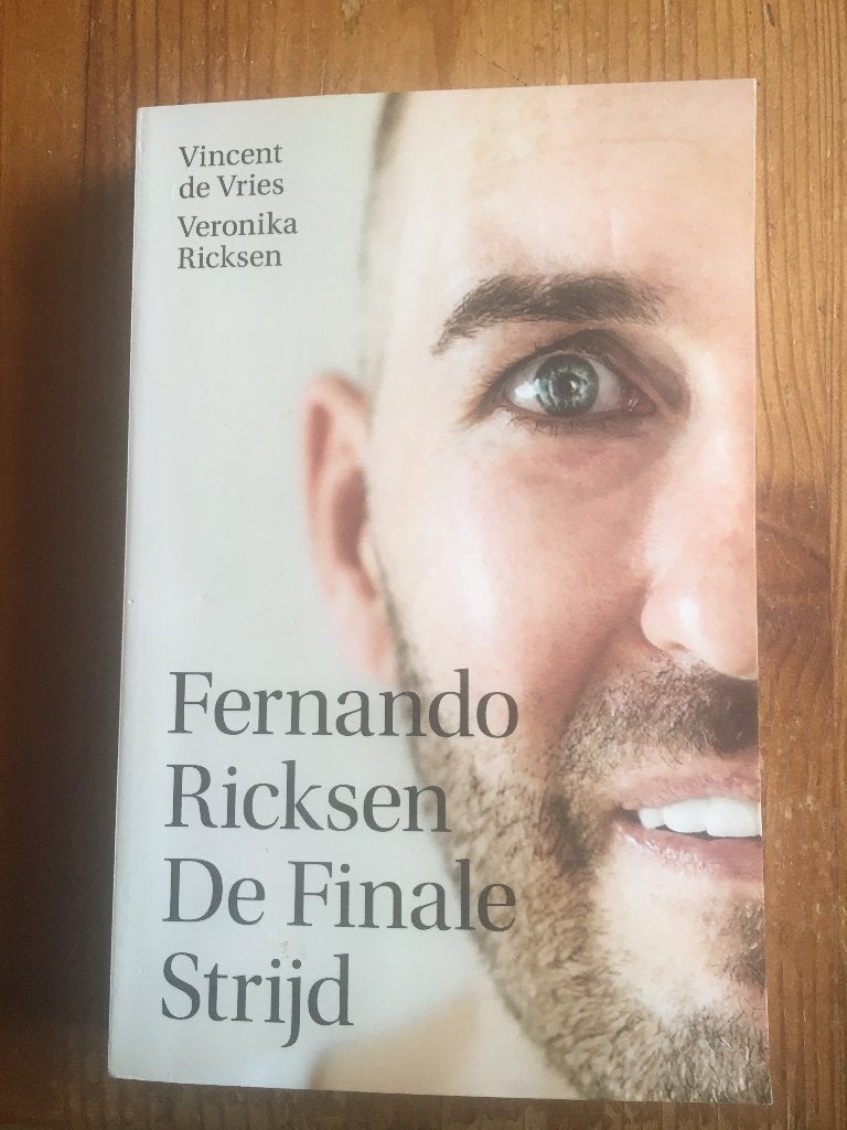 voetbalboek-Fernando Ricksen-De finale strijd, Boeken, Ophalen of Verzenden, Zo goed als nieuw, Balsport