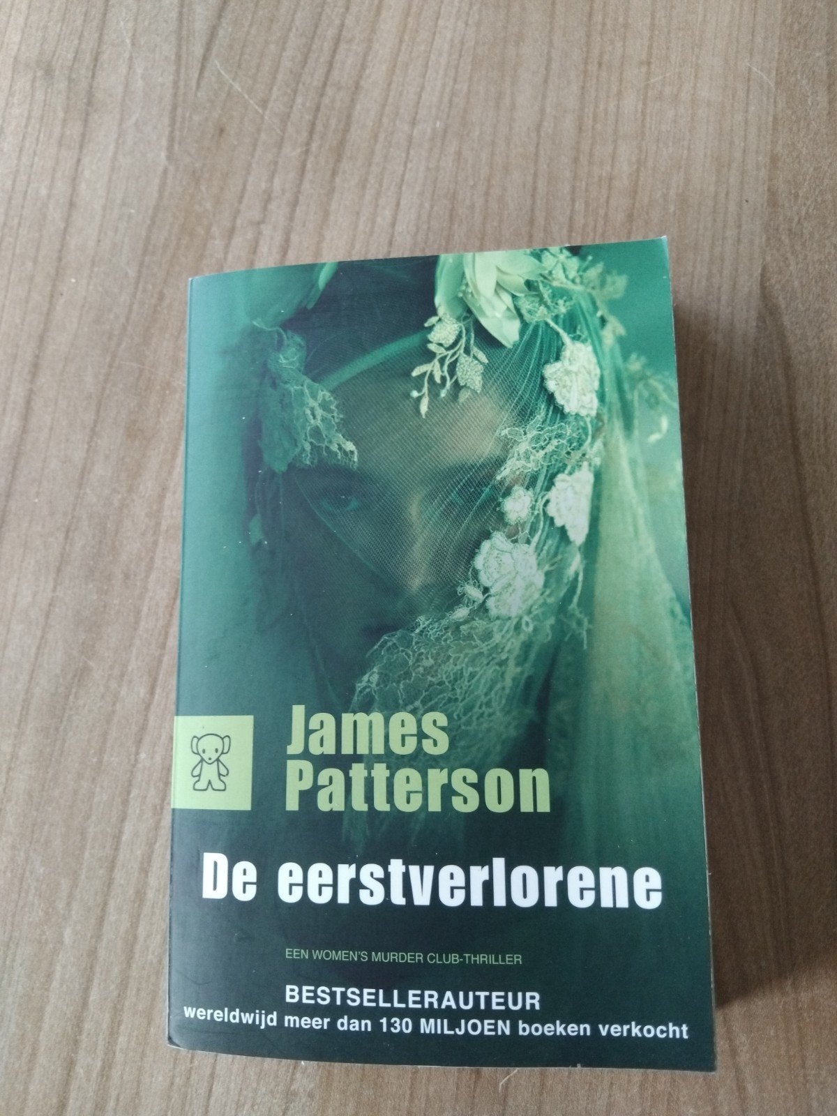 James Patterson - De eerstverlorene (thriller), Ophalen of Verzenden, Zo goed als nieuw, James Patterson, Wereld overig