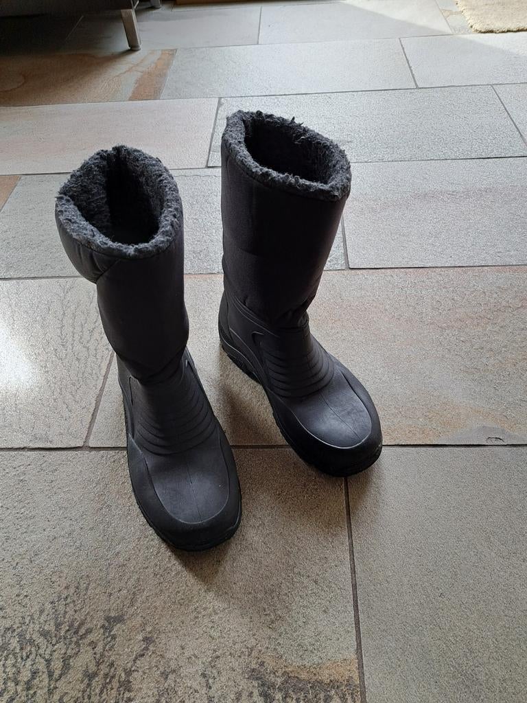 Snowboots maat 41/42 vallen groot, Ophalen of Verzenden, Zo goed als nieuw