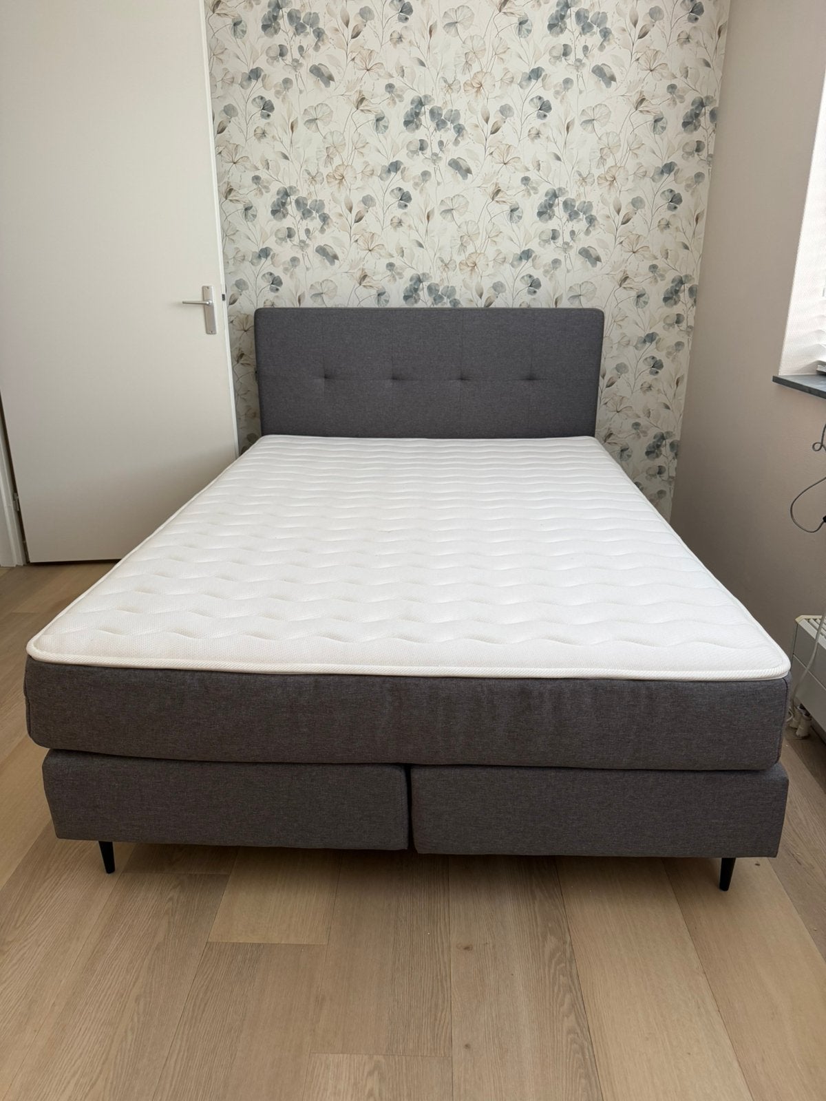 Swiss Sense boxspring Lynx 140x200 – zeer nette staat, Huis en Inrichting, Ophalen, Zo goed als nieuw, Tweepersoons, 140 cm