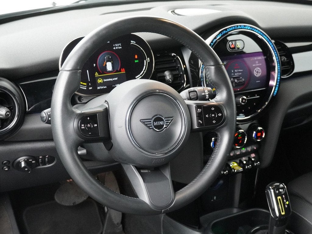 MINI 3-deurs Electric Camden Edition | Carplay | Stoelverwar, Auto's, Mini, 4 stoelen, Origineel Nederlands, 184 pk, Automatische klimaatregeling