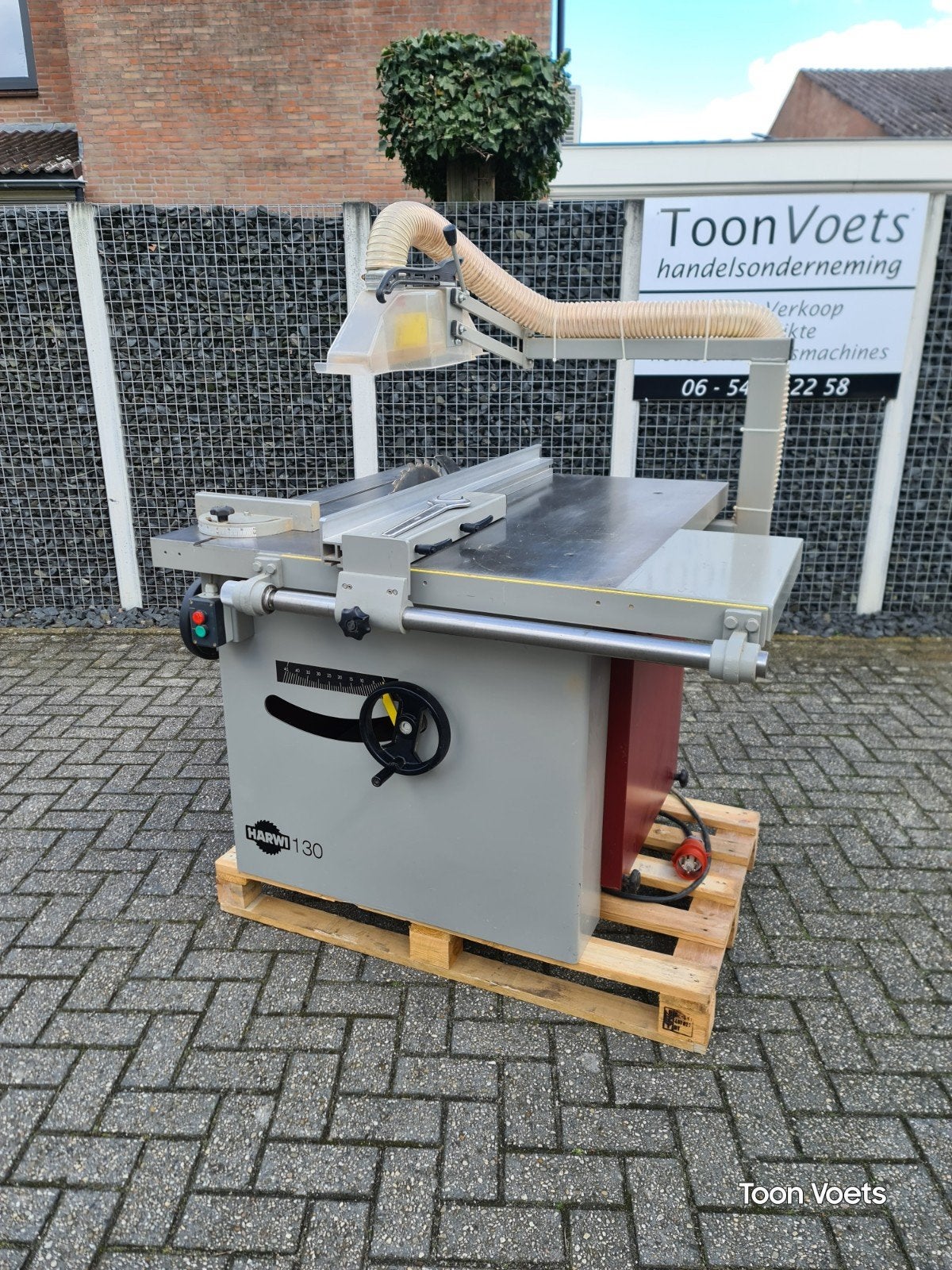 Harwi Cirkelzaag  / Zaagtafel Type 130, Ophalen, Cirkelzaag, 70 mm of meer, Zo goed als nieuw