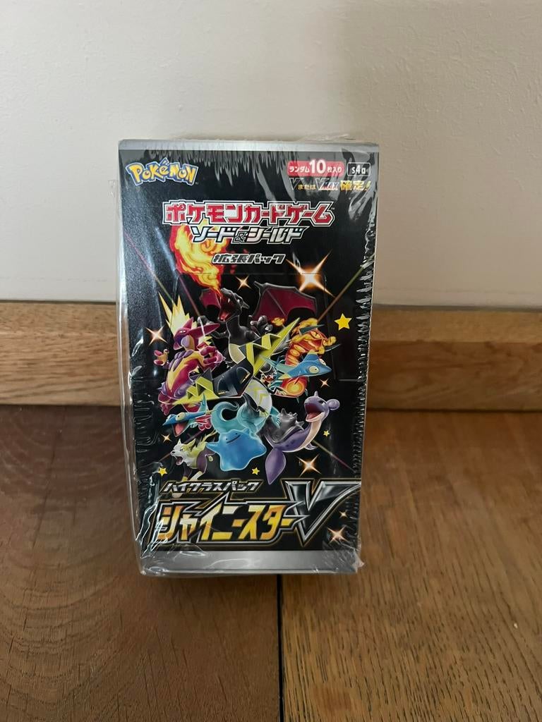 Pokemon Shiny Star V booster box, Ophalen of Verzenden, Zo goed als nieuw, Boosterbox