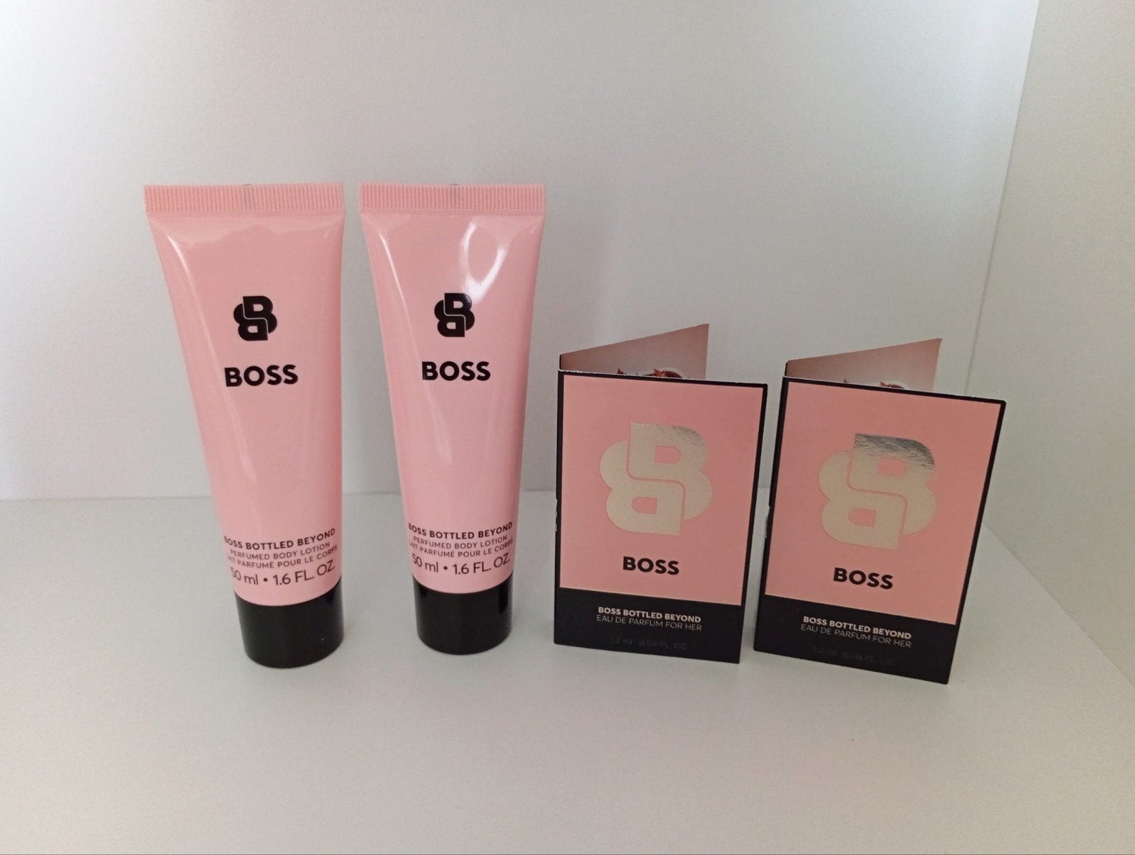 Nieuw Hugo Boss Bottled Beyond Her Set, Sieraden, Tassen en Uiterlijk, Ophalen of Verzenden, Nieuw, Zwart, Gehele gezicht