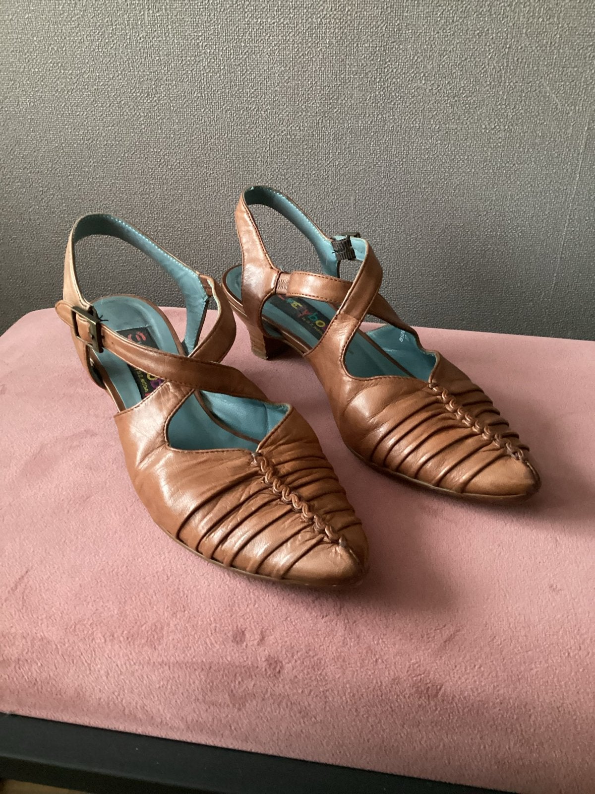 Everybody Slingback Pumps - Maat 37 leer, Kleding | Dames, Schoenen, Pumps, Bruin, Ophalen of Verzenden, Zo goed als nieuw