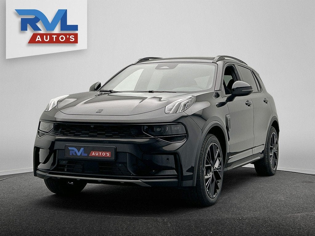 Lynk & Co 01 1.5 More Leder| Pano | Stoel+Stuurwielverwarmin, Auto's, Lynk & Co, Zwart, 4 cilinders, Zwart, Bedrijf