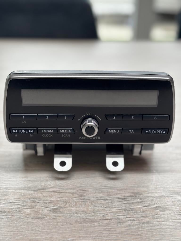 Mazda 2 Radio Unit - Origineel Onderdeel, Ophalen of Verzenden, Zo goed als nieuw