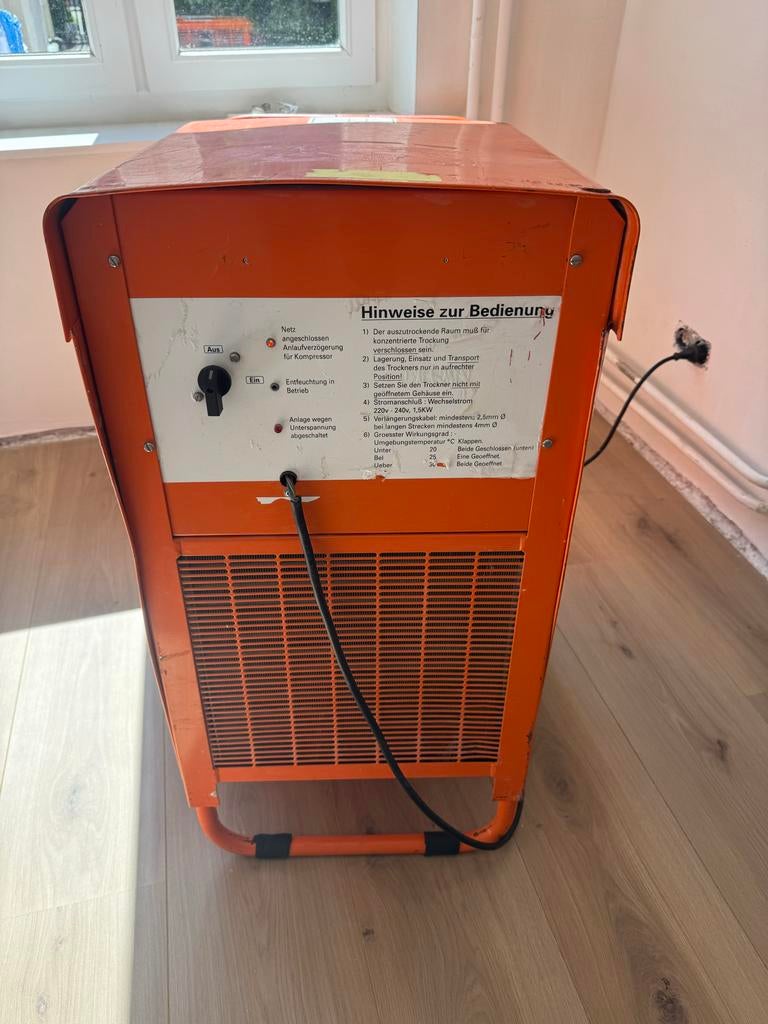 Te koop / te huur: professionele bouwdroger (ontvochtiger), Ophalen, Gebruikt, Luchtontvochter