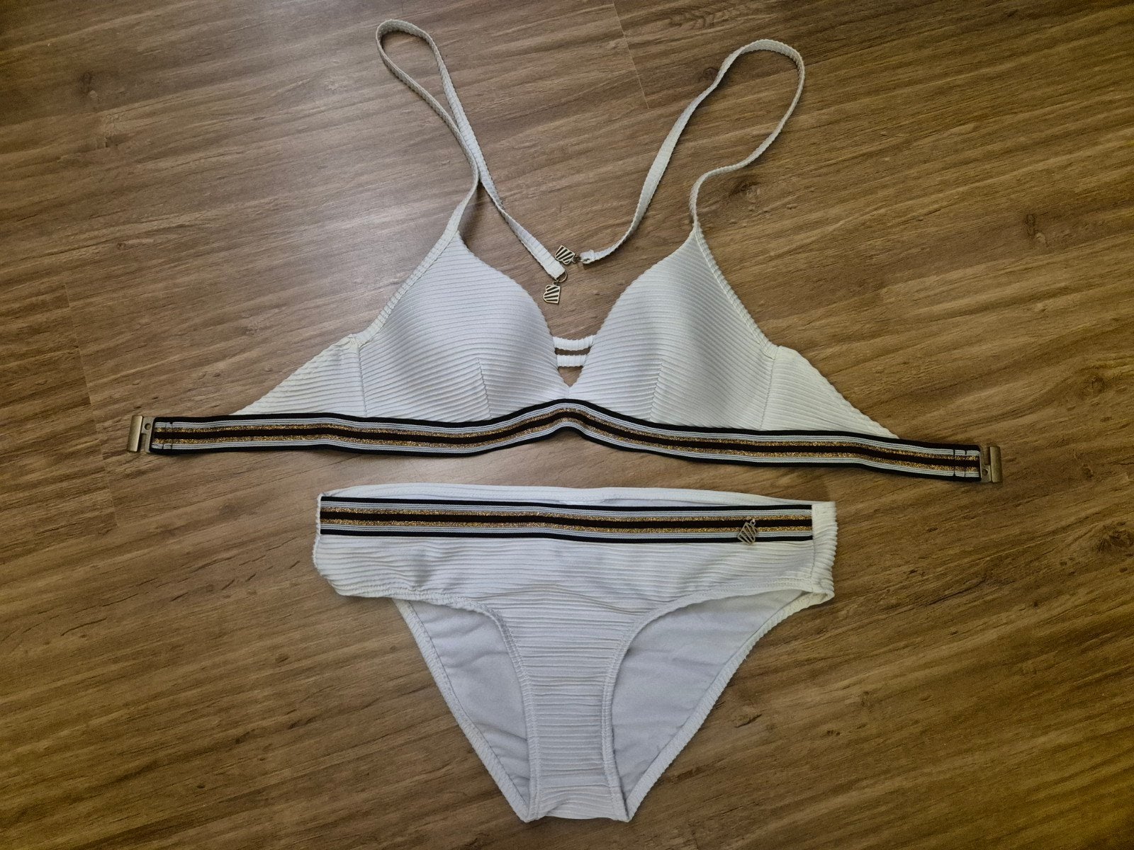 Beachlife bikini maat S / 36B, Kleding | Dames, Badmode en Zwemkleding, Beachlife, Wit, Ophalen of Verzenden, Zo goed als nieuw