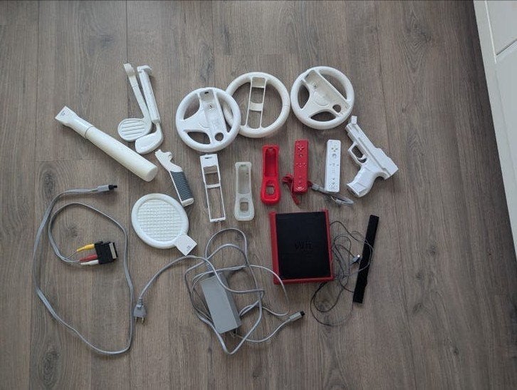 Wii Console Rood met 2 Controllers en 9 Spellen, Ophalen, Gebruikt, Met 2 controllers, Met games