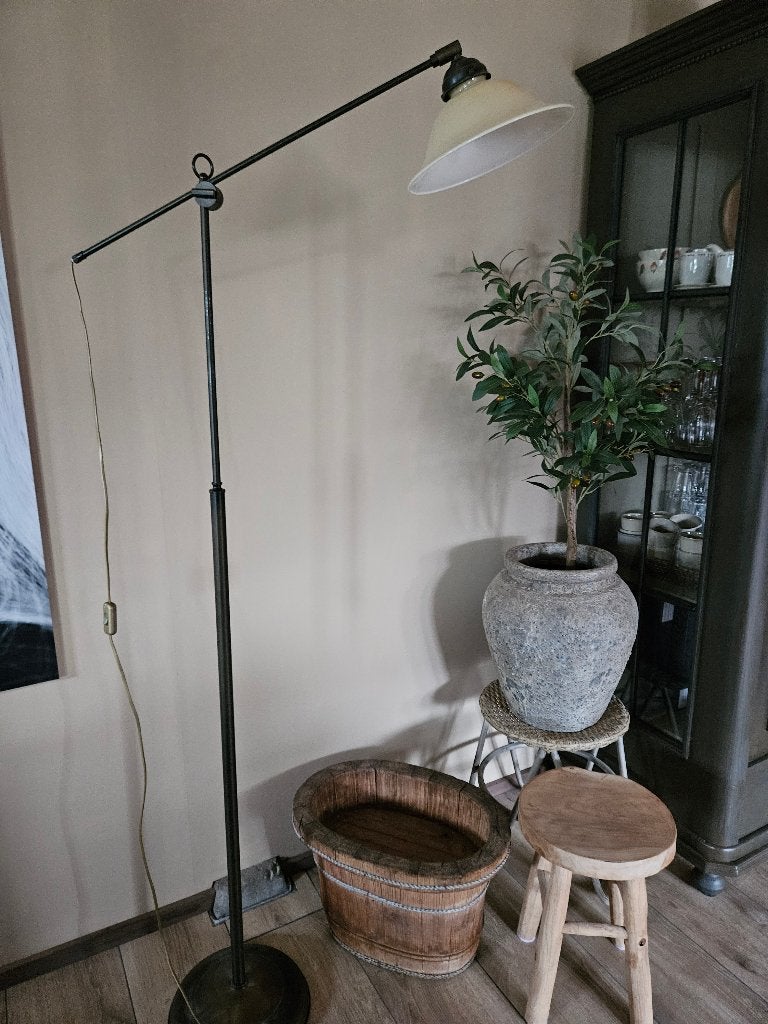 Staande lamp, Huis en Inrichting, Lampen | Vloerlampen, Ophalen, Zo goed als nieuw, 150 tot 200 cm