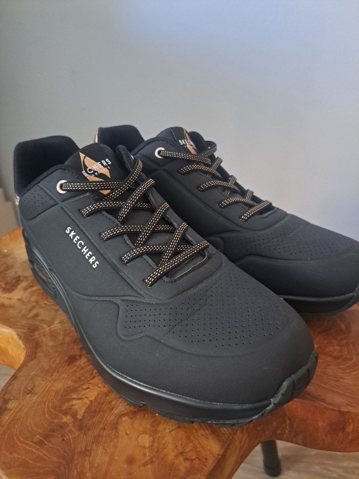 Nieuwe Skechers sneakers maat 41 (valt groter), Zwart, Ophalen of Verzenden, Sneakers of Gympen, Nieuw