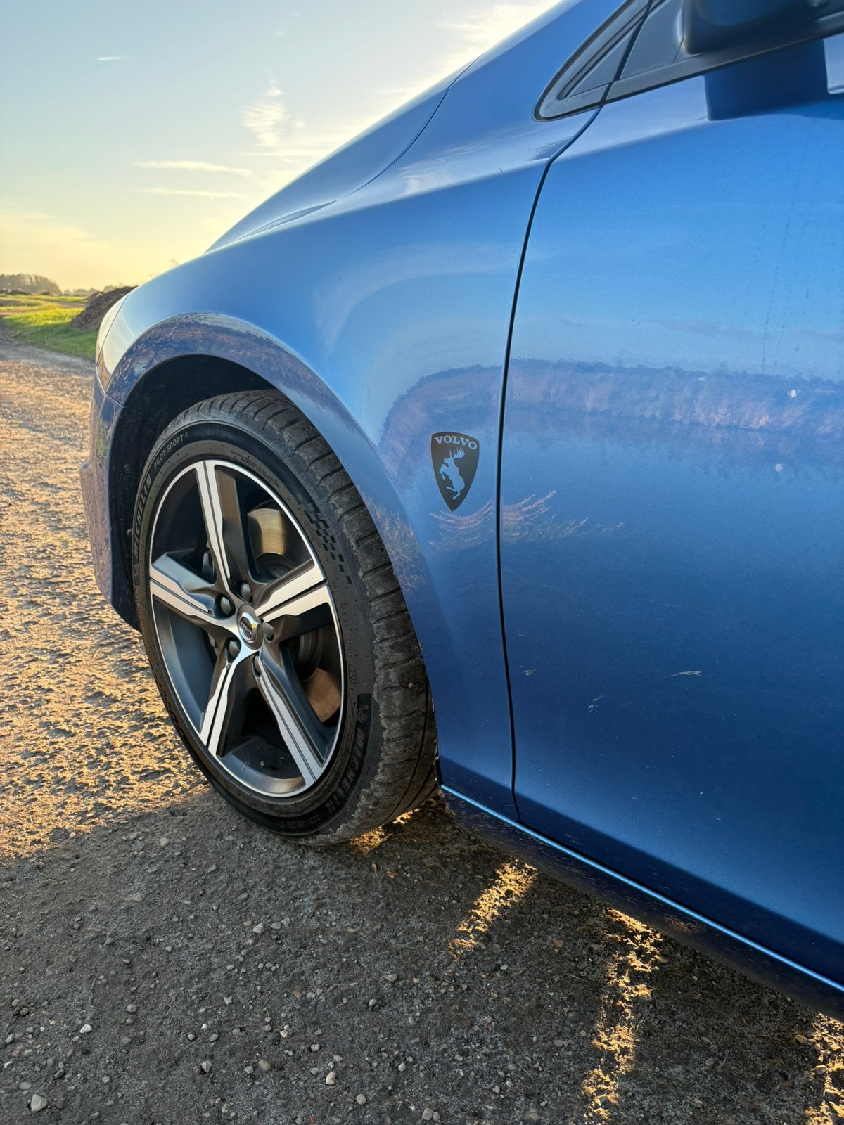 Volvo V40 2.0 D3 Geartronic 2017 Blauw, 4 cilinders, Blauw, 1353 kg, Diesel