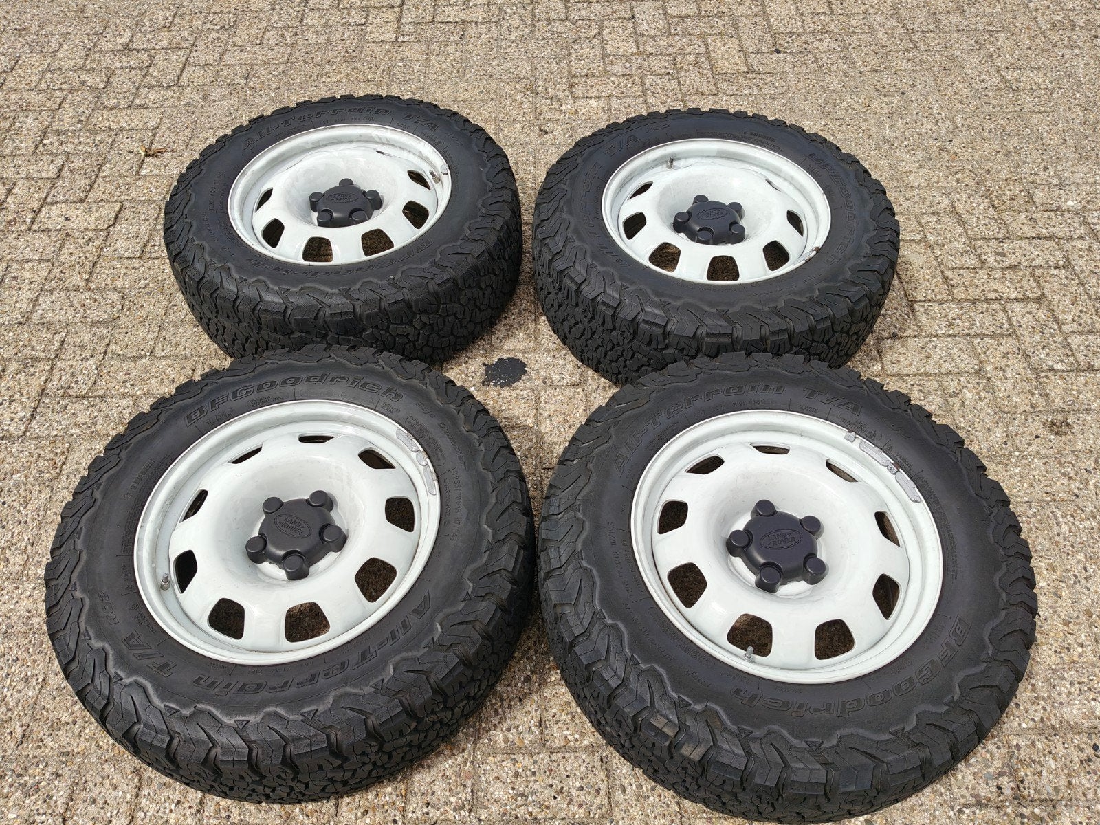 Landrover Defender velgen met banden  255/70R18, Ophalen, 18 inch, Gebruikt, 255 mm