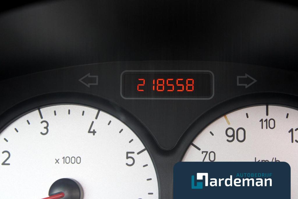 Peugeot 206 CC 1.6-16V Nieuwe APK, Voorwielaandrijving, Gebruikt, 4 cilinders, Cabriolet