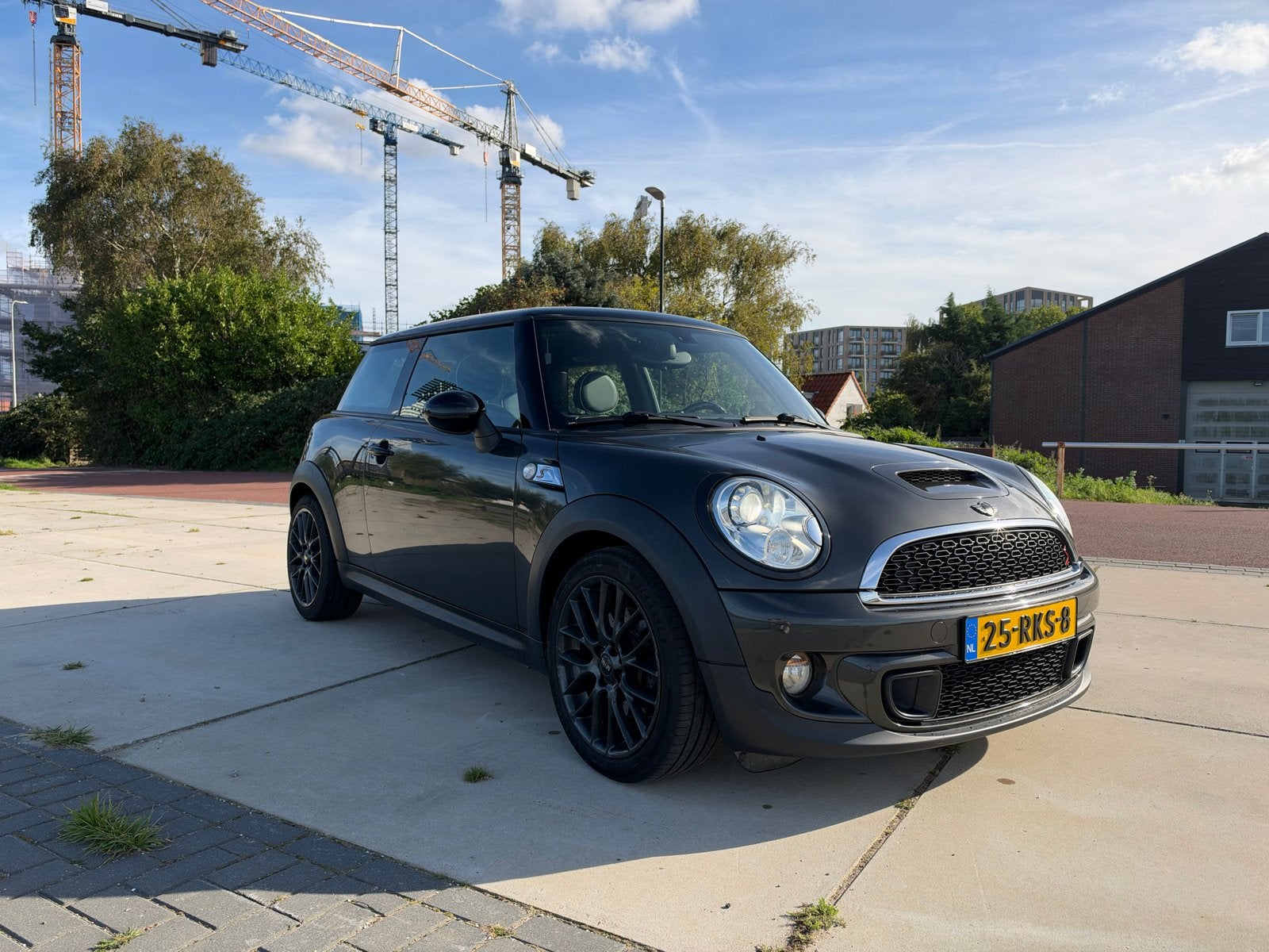 Mini 1.6 Cooper S 2011 Grijs, Auto's, Zwart, 4 cilinders, 4 stoelen, 49 €/maand