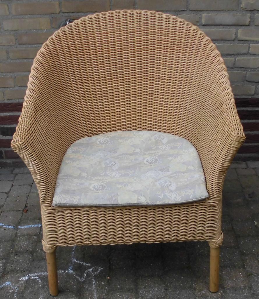 Rotan stoel - in heel goede staat, Huis en Inrichting, Stoelen, Ophalen, Gebruikt, Overige kleuren, Riet of Rotan