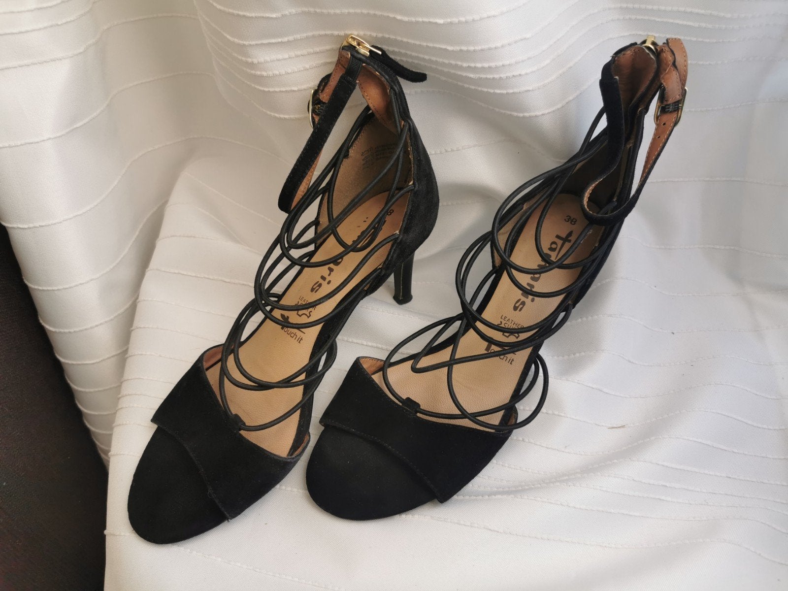 Schoenen maat 38 sandaal hoge hak, Ophalen of Verzenden, Zo goed als nieuw, Zwart, Sandalen of Muiltjes