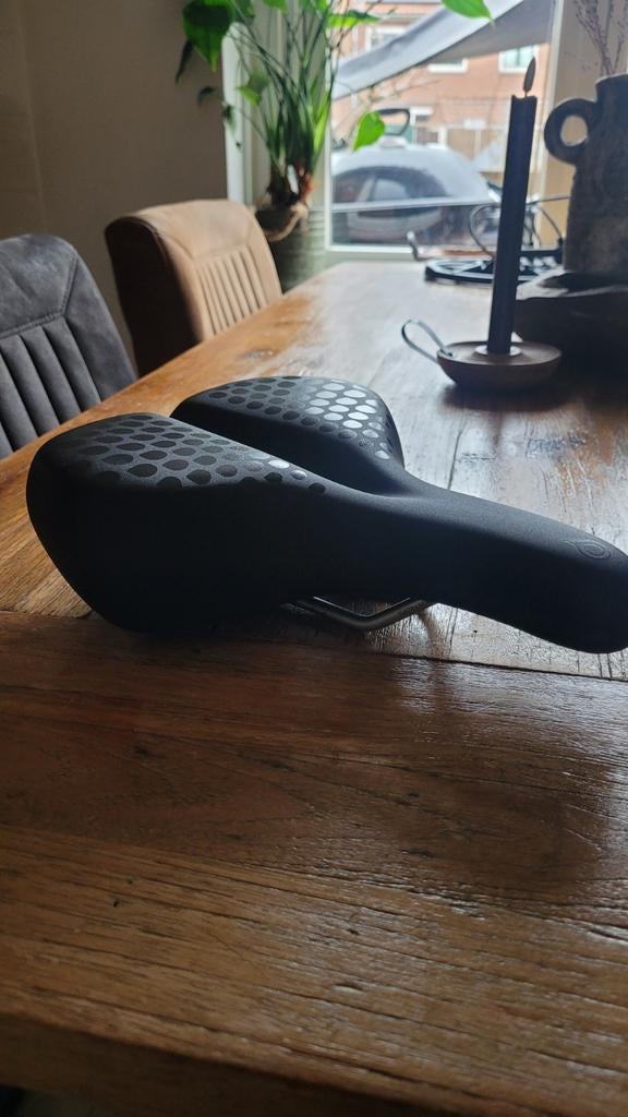 Medisch fiets zadel van enjoy, Ophalen of Verzenden, Zo goed als nieuw