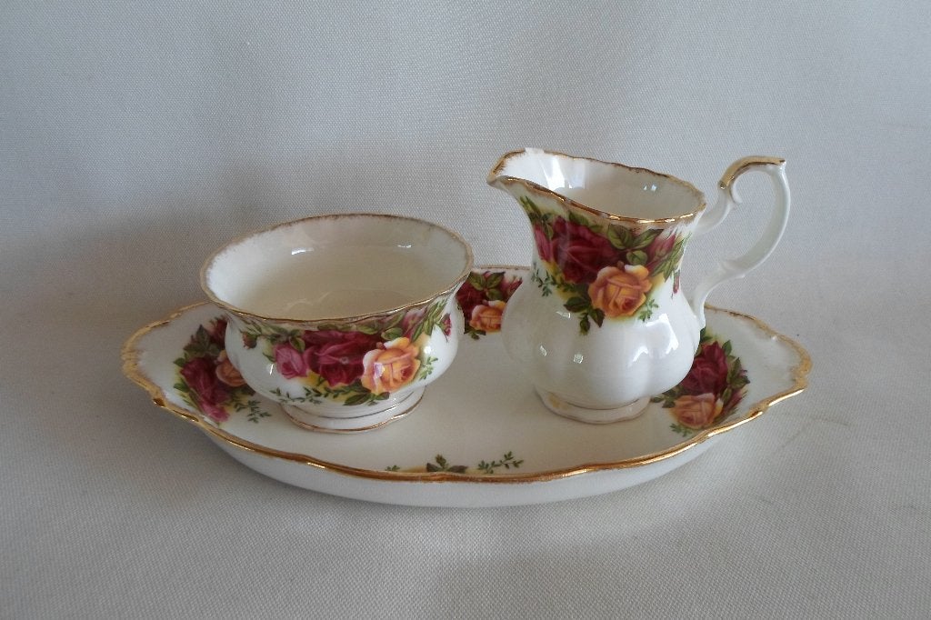 Royal Albert Old Country Roses Melk Suiker Schaal, Ophalen of Verzenden, Zo goed als nieuw, Porselein, Overige typen