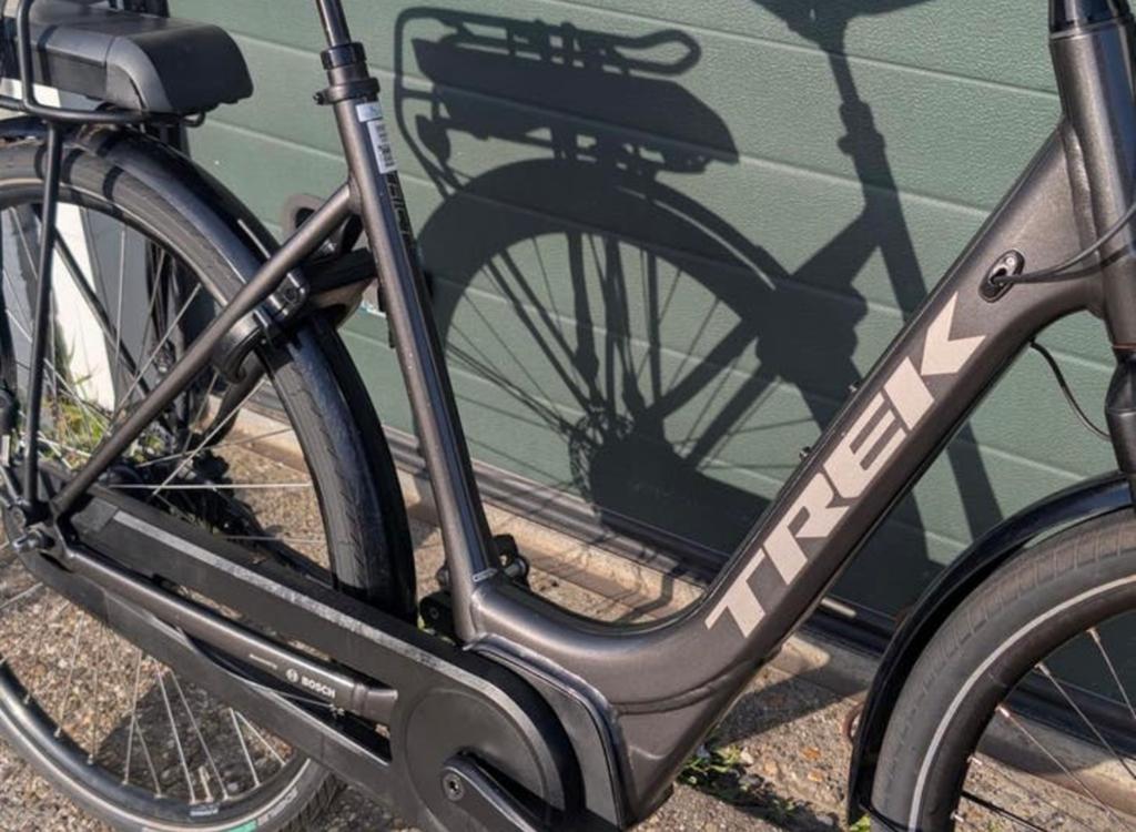 Trek District +4 Bosch Active line plus middenmotor, 53 tot 56 cm, Ophalen of Verzenden, Zo goed als nieuw