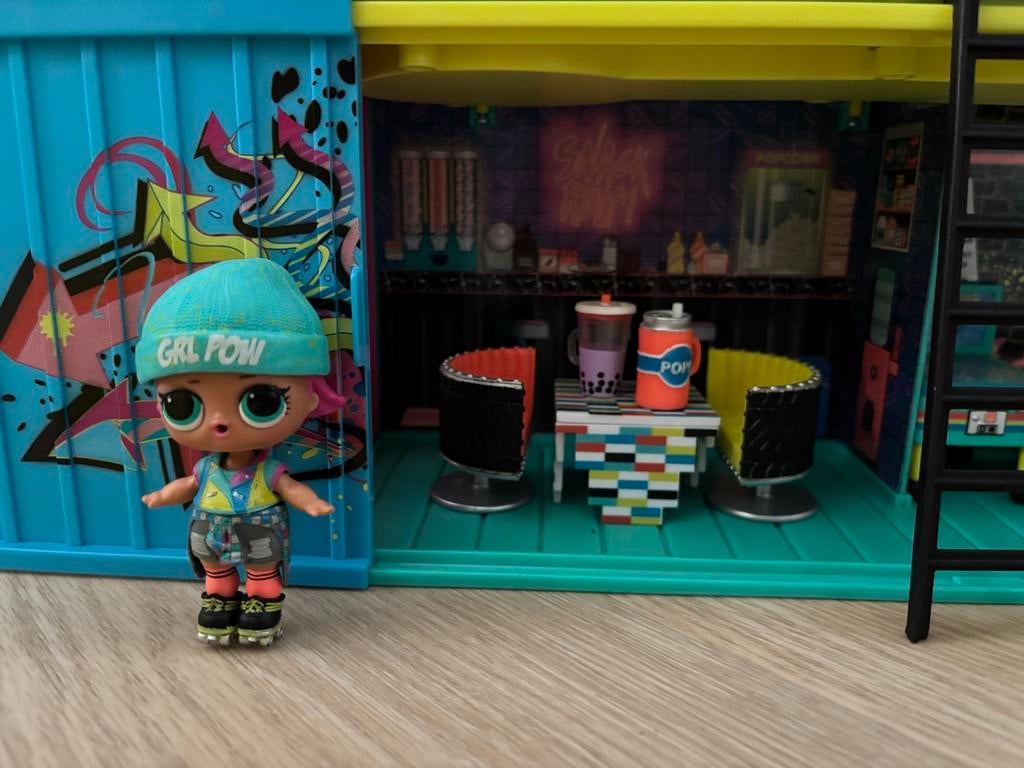 L.O.L. Surprise! Clubhouse, Ophalen, Zo goed als nieuw, Meisje
