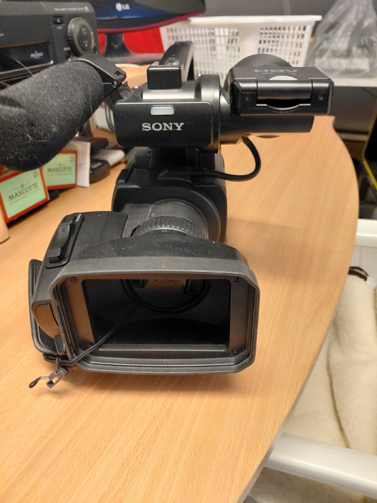 Video camera, Ophalen of Verzenden, Mini dv, Sony, 20x of meer