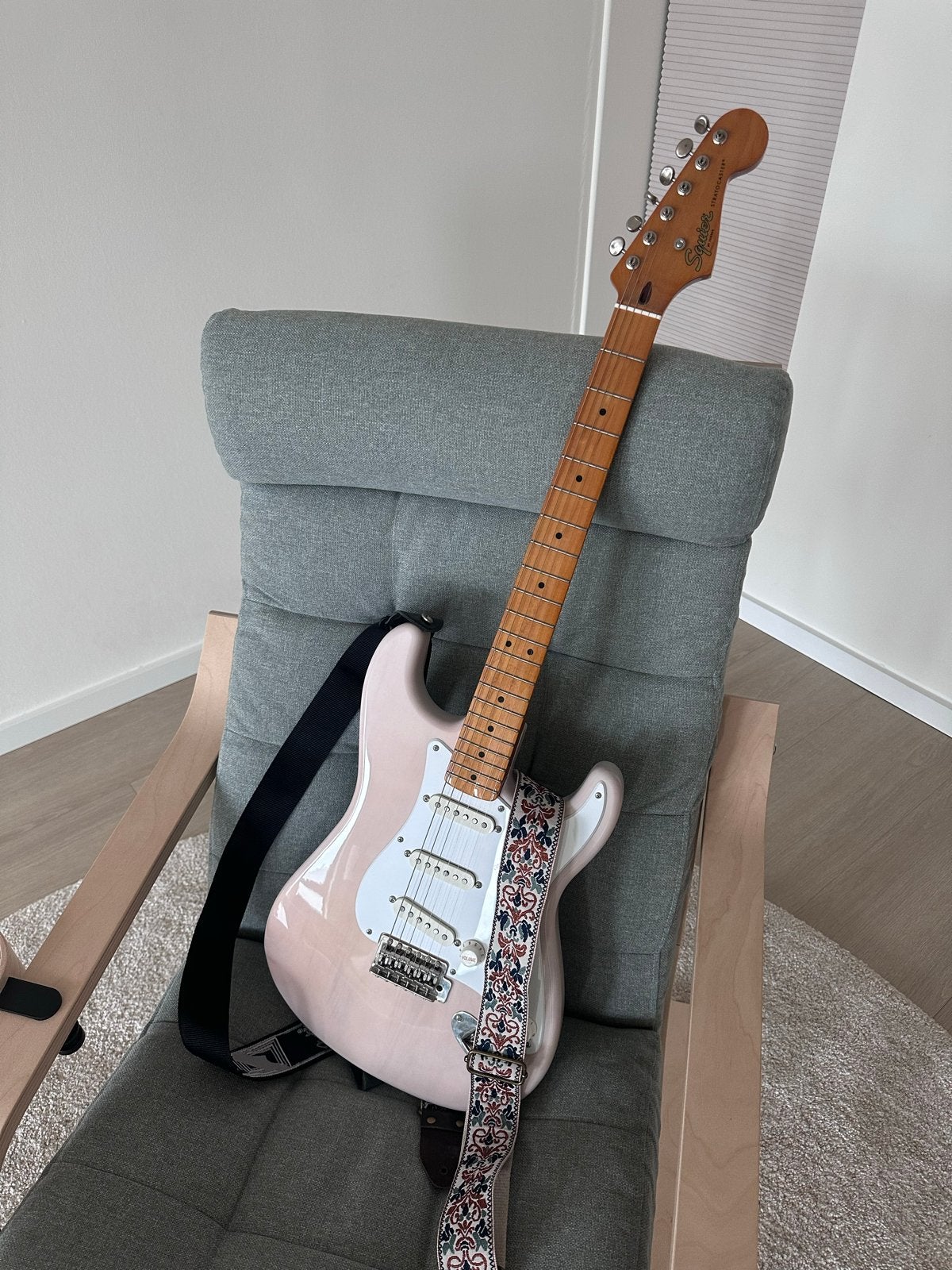 Squier Stratocaster Vibe '50s Strat White Blonde-Good As New, Ophalen, Zo goed als nieuw, Solid body, Fender