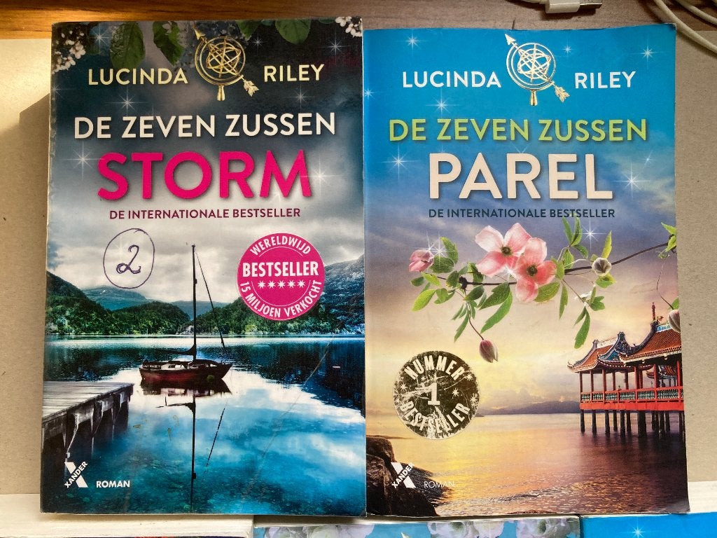 T.K. nog 4 boeken van Lucinda Riley Zie actuele lijst, Ophalen of Verzenden, Gelezen, Lucinda Riley, Wereld overig