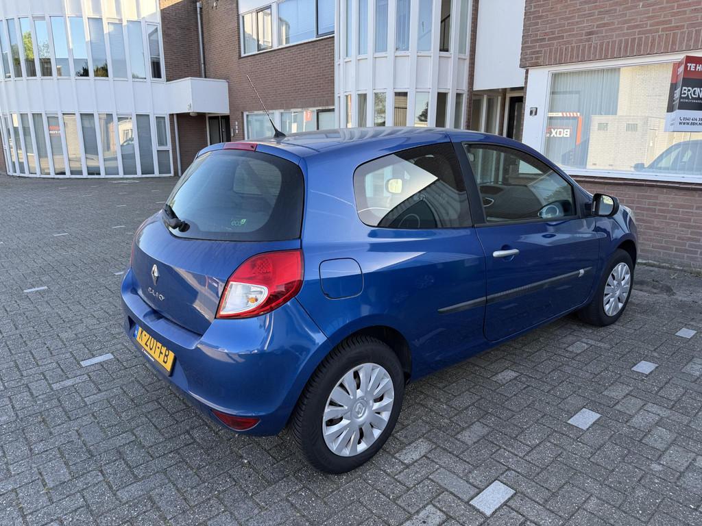 Renault Clio 1.2 Collection | Airco |, Auto's, Renault, Voorwielaandrijving, Euro 5, Zwart, 4 cilinders