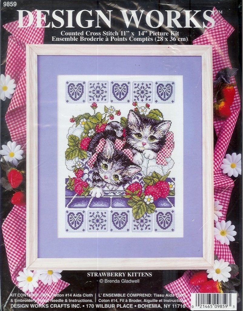 Cado DESIGNW. borduurpakket  STRAWBERRY KITTENS, Ophalen of Verzenden, Nieuw, Handborduren, Borduurpakket