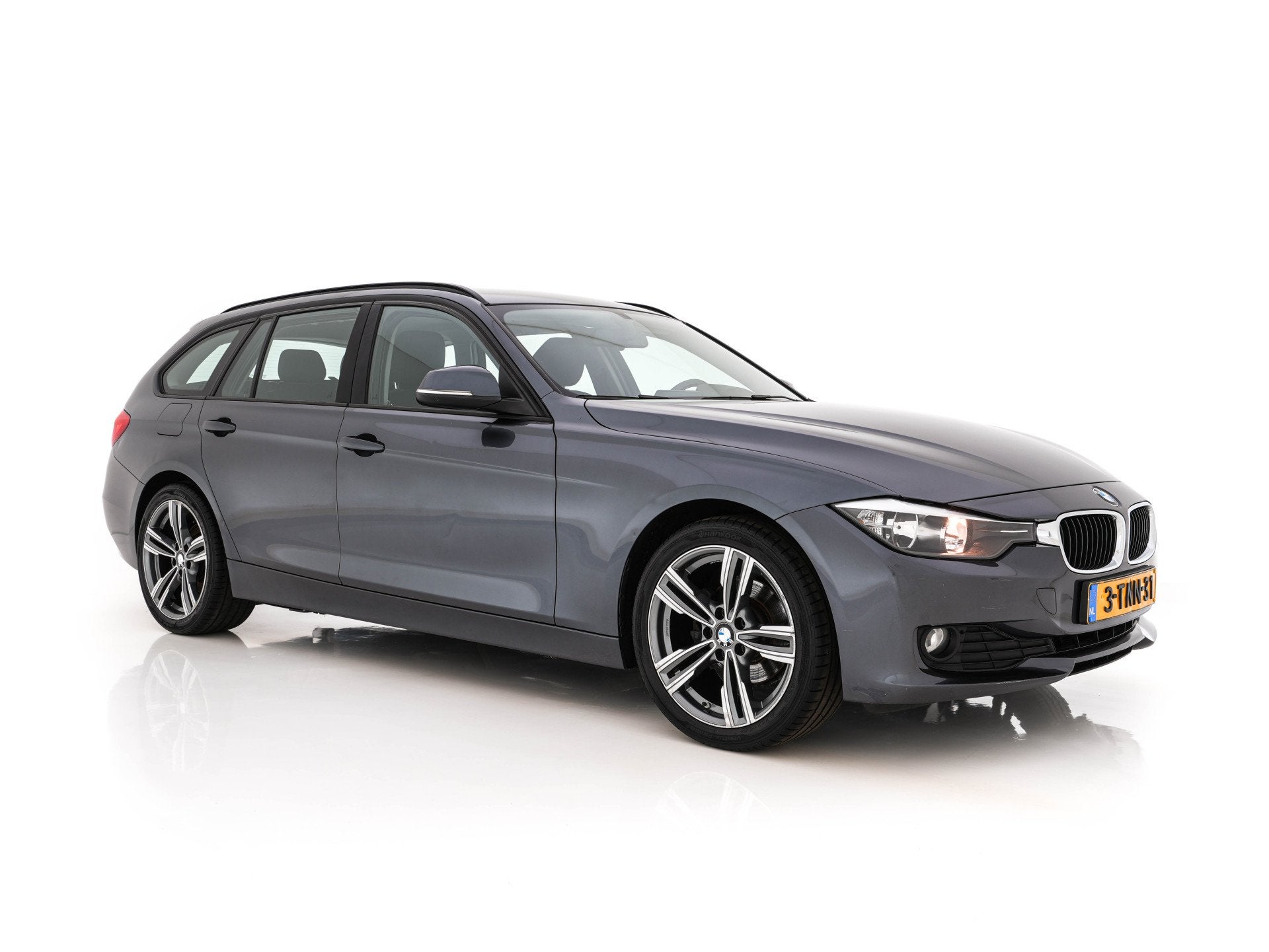 BMW 3 Serie Touring 316i Business Aut. *NAVI-FULLMAP | SPORT, Gebruikt, 4 cilinders, 1445 kg, Origineel Nederlands