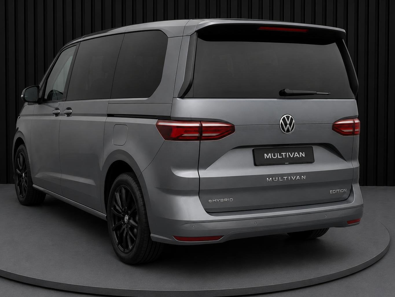 Volkswagen Multivan 1.5I PHEV Edition | PANO | LMV |, Auto's, Volkswagen, Automaat, Stof, 7 stoelen, Bedrijf