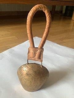 ‎Boltze vintage geitenbel decoratiebel goudkleurig metaal, Ophalen, Landelijk, Zo goed als nieuw, Goud