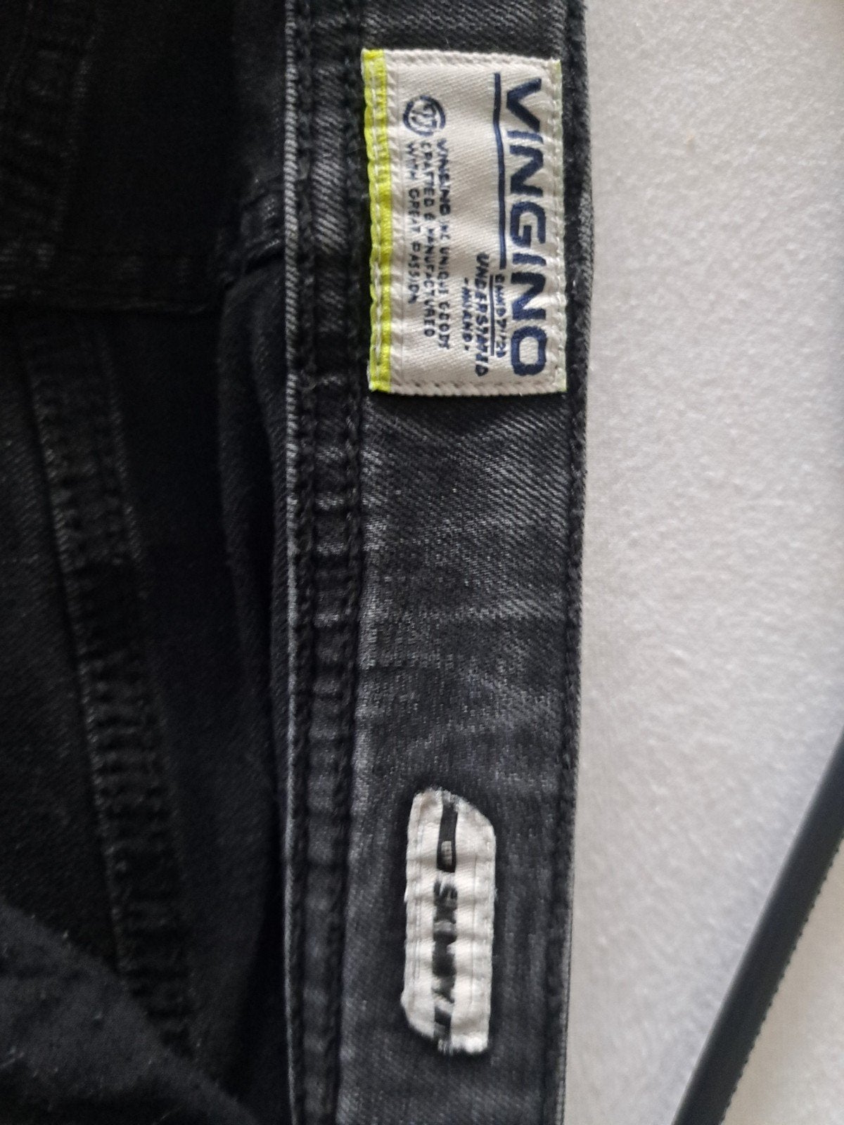 Vingino skinny jeans zwart met verfspetters - maat 13, Kinderen en Baby's, Broek, Gebruikt, Jongen of Meisje, Ophalen of Verzenden