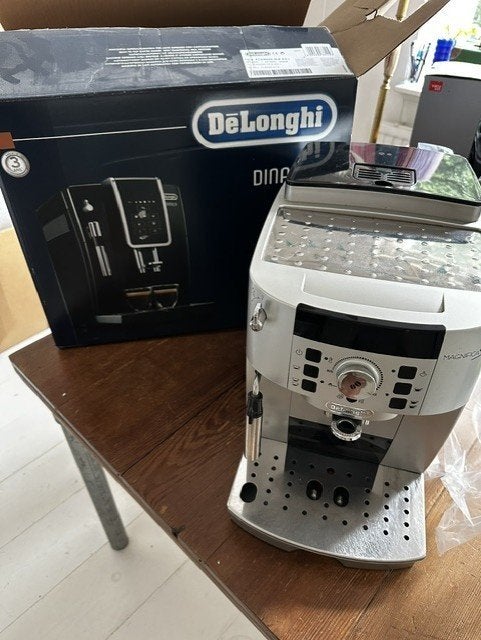 De'Longhi Magnifica S - ECAM 22.110.W - Auto. koffiemachine, Ophalen, Gebruikt, 10 kopjes of meer, Koffiemachine