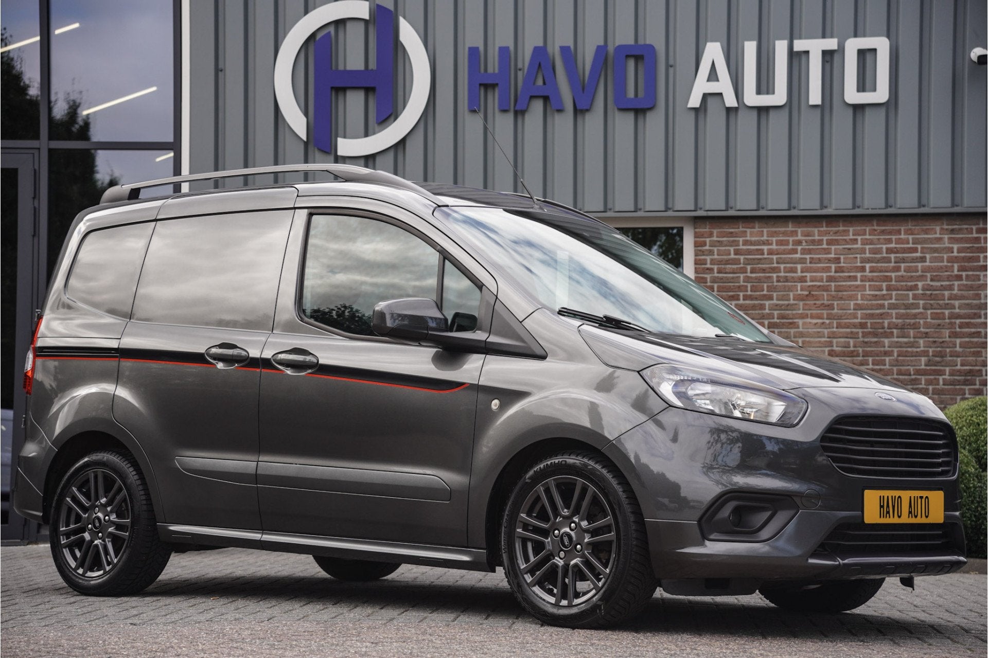 Ford Transit Courier 1.0 Sport, AIRCO, TREKHAAK, BTW-VRIJ /, Auto's, Voorwielaandrijving, Gebruikt, Zwart, 1189 kg