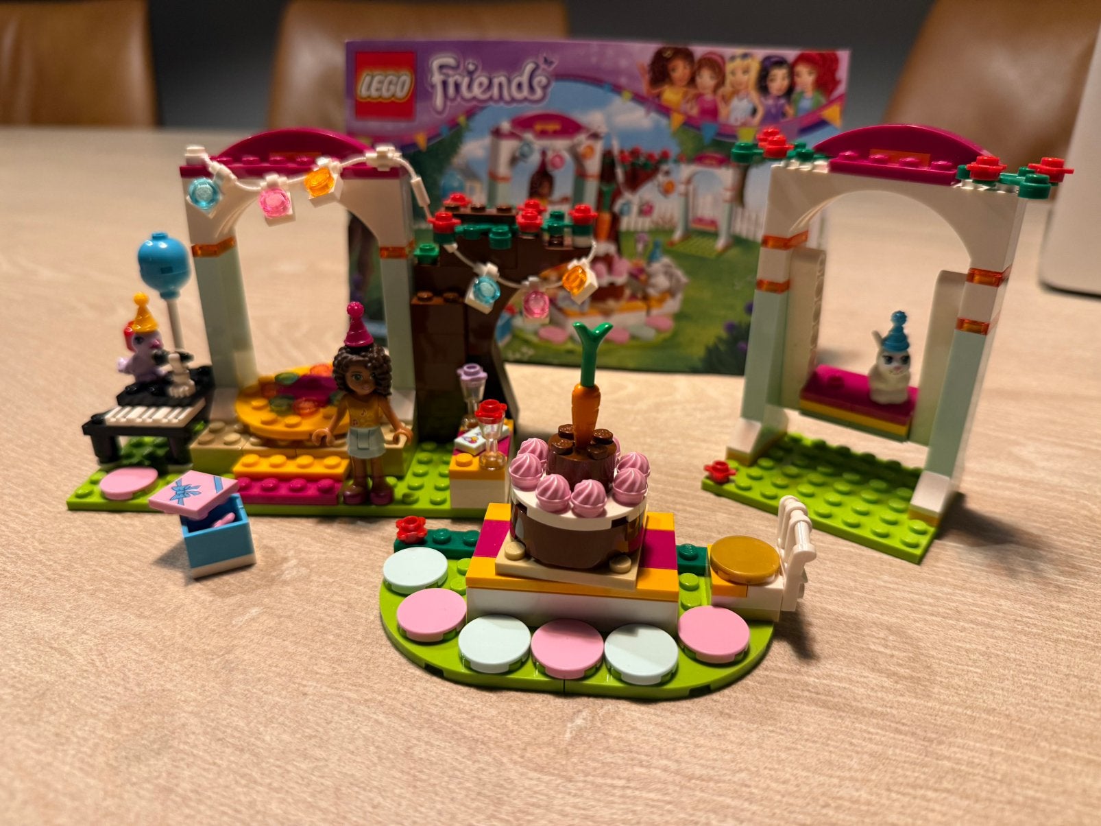 Foto 4 van Grote LEGO Friends & Disney Princess bundel alles in 1 koop!