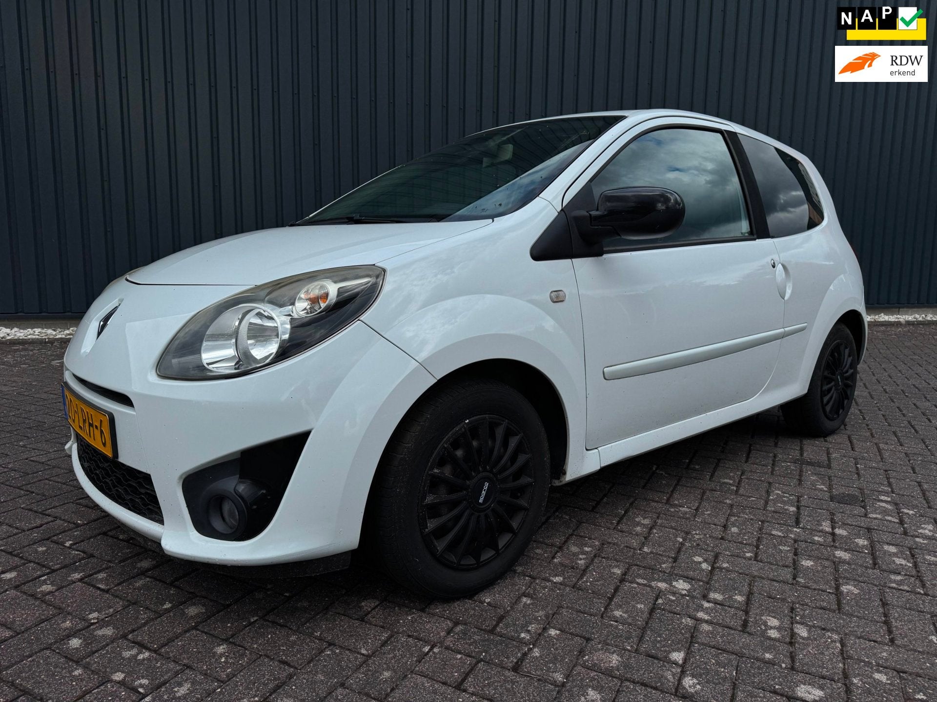 Renault Twingo 1.2-16V Dynamique (AIRCO/STUURBEKRACHTIGING/A, 839 kg, Gebruikt, 4 cilinders, 4 stoelen