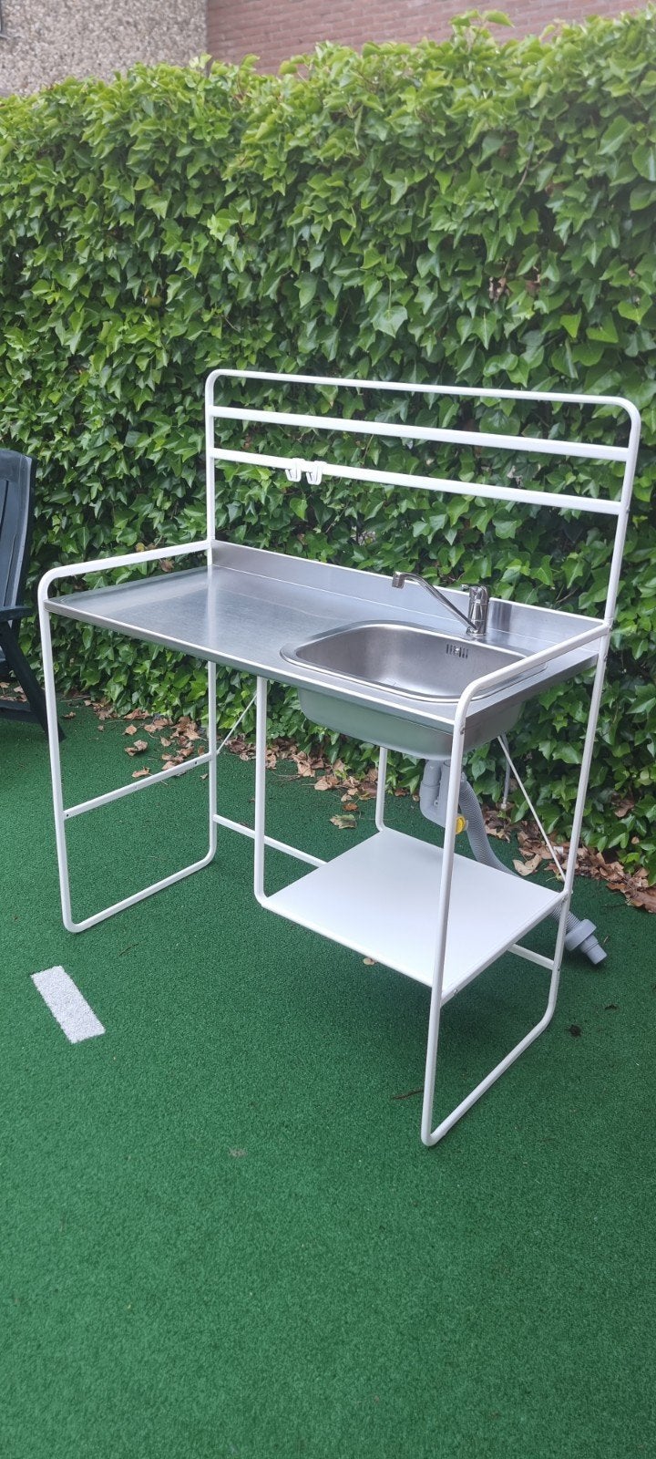 Buitenkeuken/ kitchenette met spoelbak en kraan, Ophalen, Gebruikt