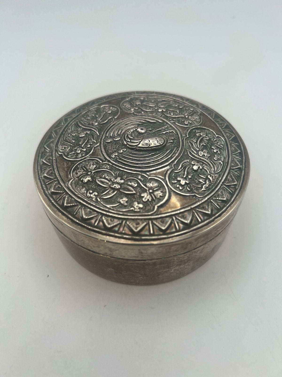Zilveren Djokja doos .800, Antiek en Kunst, Ophalen of Verzenden, Zilver