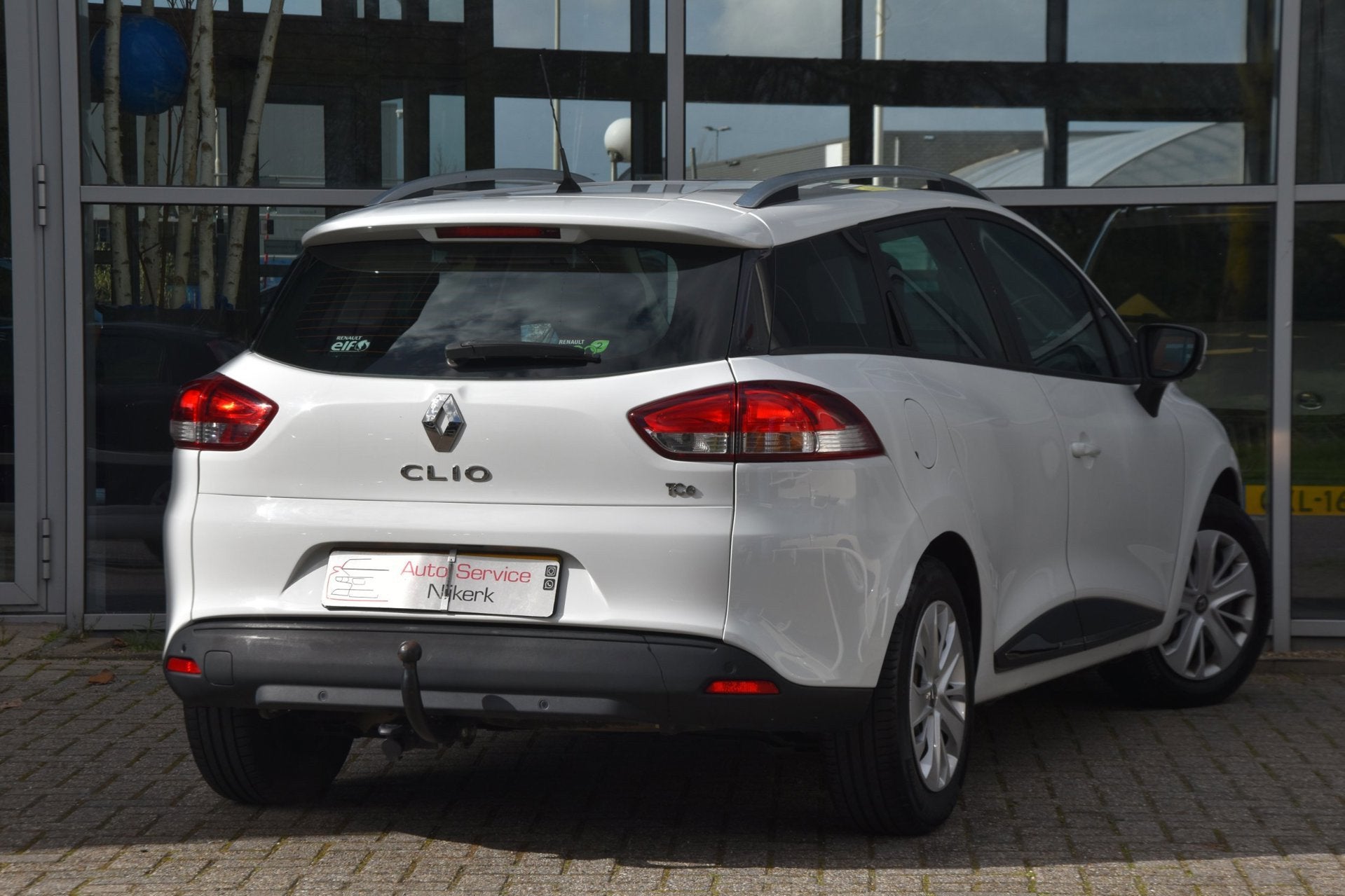 Renault Clio Estate 0.9 TCe Navi Cruise PDC Trekhaak NAP, Voorwielaandrijving, Gebruikt, 580 kg, Origineel Nederlands