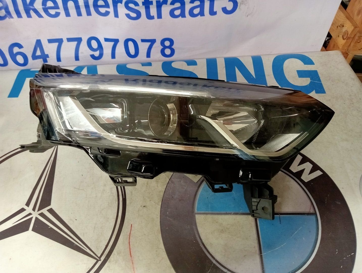 Koplamp Renault Koleos Rechts  260607106R, Gebruikt, -, Renault, -