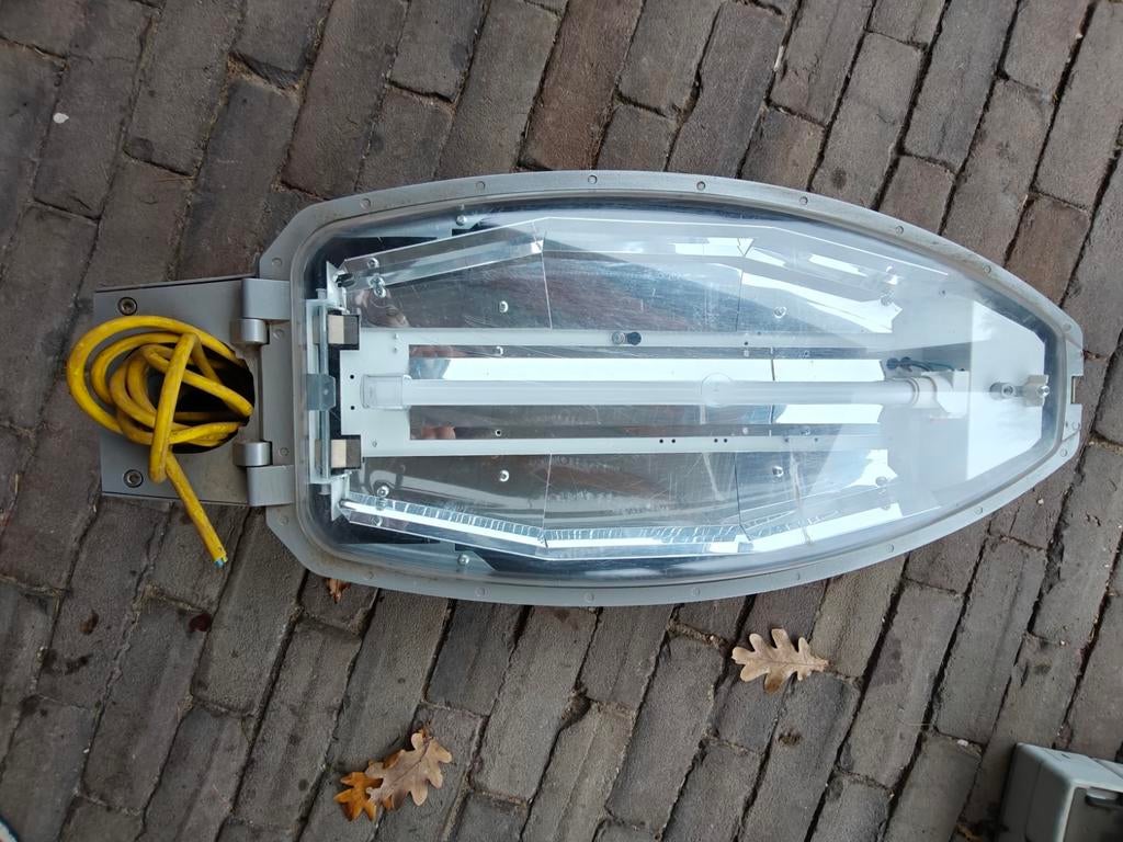 Armatuur buitenverlichting/ straatverlichting, Ophalen