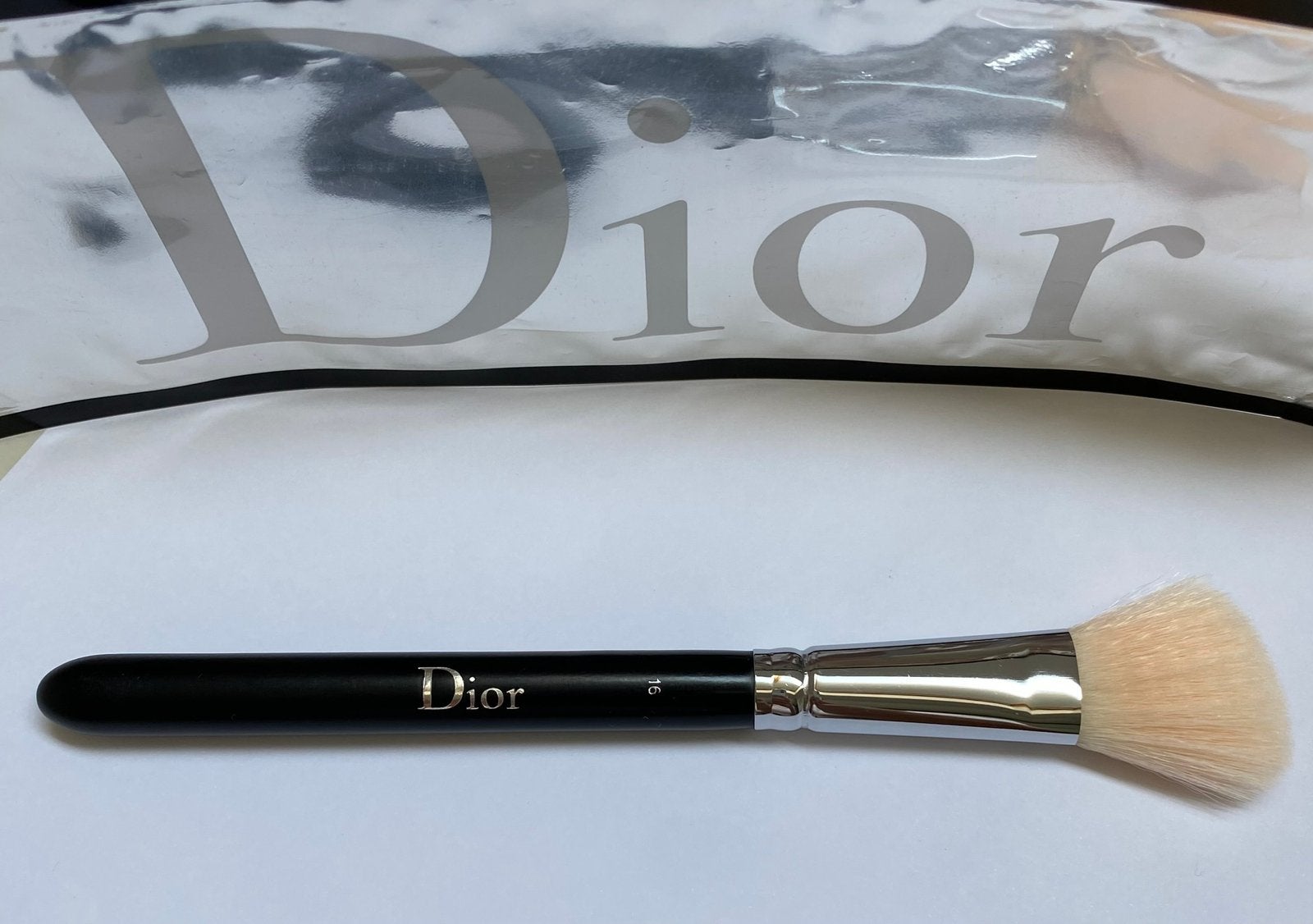 Dior Backstage blush brush blush penseel - ZGAN, Wangen, Overige kleuren, Ophalen of Verzenden, Zo goed als nieuw