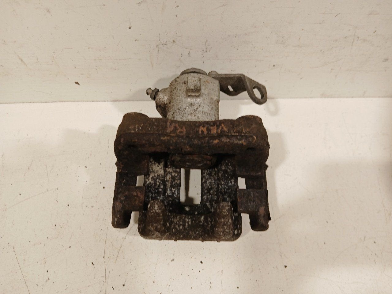 Remklauw rechts achter Volkswagen Polo, Auto-onderdelen, Onderdelen@venauto.nl, Van der Ven Autorecycling B.V., Gebruikt, Ettenseweg 76, 4706 PB Roosendaal, The Netherlands