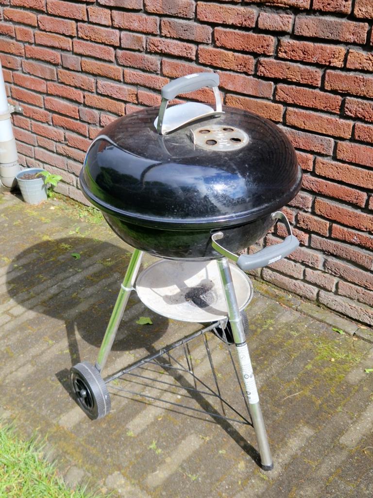 Weber Compact Kettle Houtskoolbarbecue 47 cm, Ophalen of Verzenden, Gebruikt, Weber