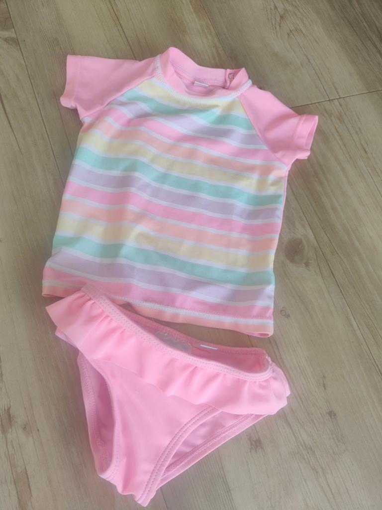Leuk regenboog zwemsetje maat 68 zwembroek zwemshirt, Zeeman, Gebruikt, Meisje, Ophalen of Verzenden