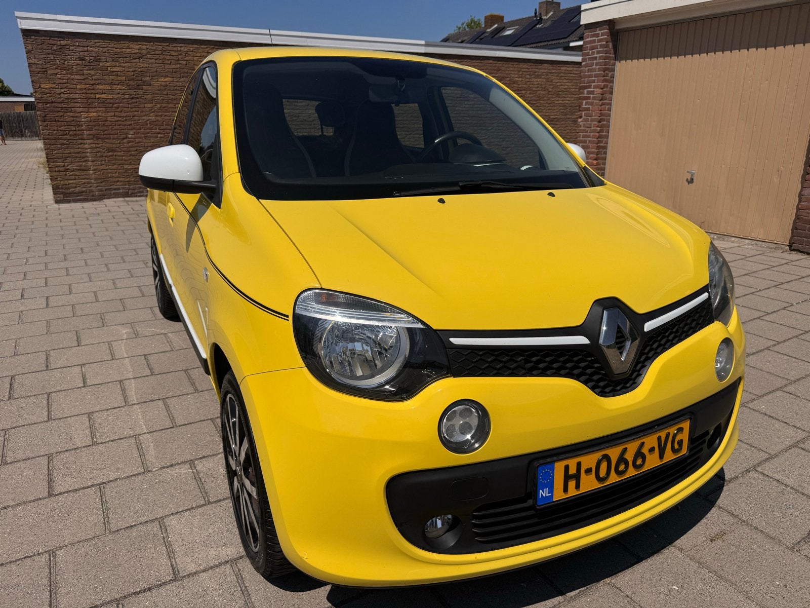 Renault Twingo collection 1.0 SCE 70 2016 Geel, Auto's, Renault, 840 kg, 4 stoelen, Geel, 24 km/l